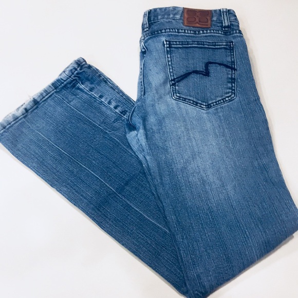 BCBG Maxazria 4 - Picture 6 of 7